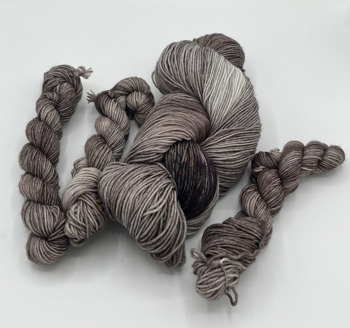 Athame Wolkenfüße - Sockenwolle mit Fine Merino