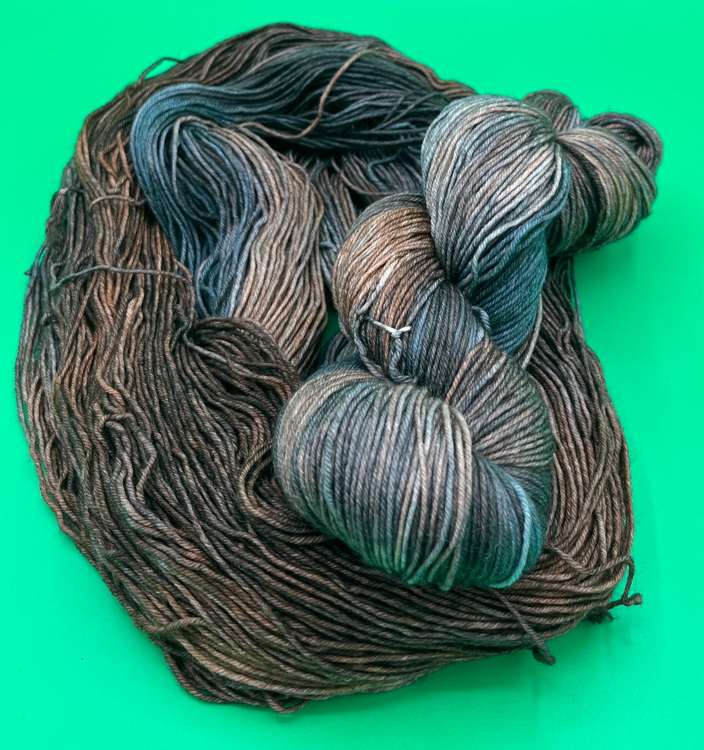 Drachenschmiede Wolkenfüße - Sockenwolle mit Fine Merino